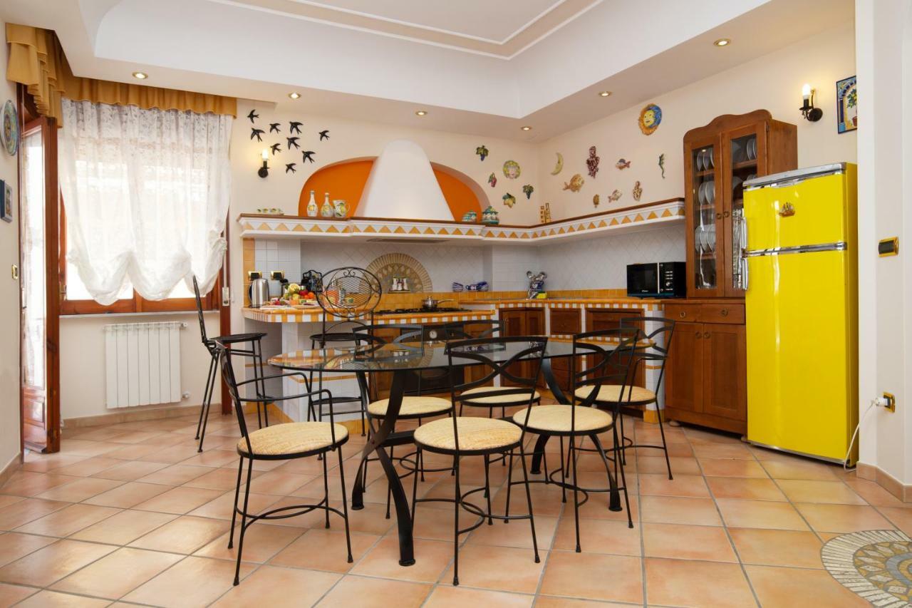 Domus Amalfi Coast Apartment Maiori Exterior foto