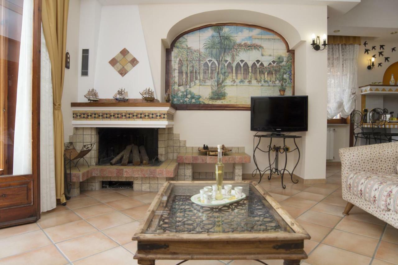 Domus Amalfi Coast Apartment Maiori Exterior foto